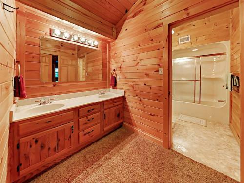 Mountain View 3br W/ Hot Tub