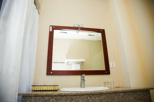 Hai Ba Trung Hotel & Spa