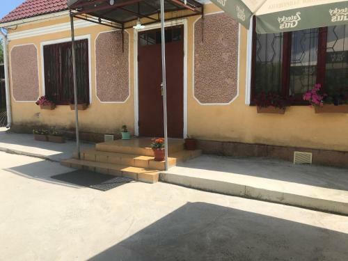 Hostal Guest House Mahadzhirov