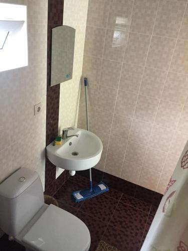 Hostal Guest House On Lakrba 3