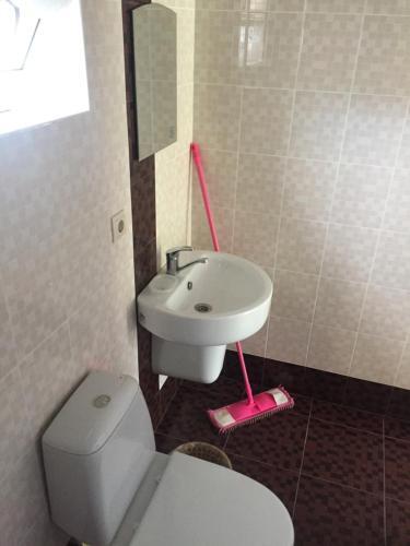 Hostal Guest House On Lakrba 3
