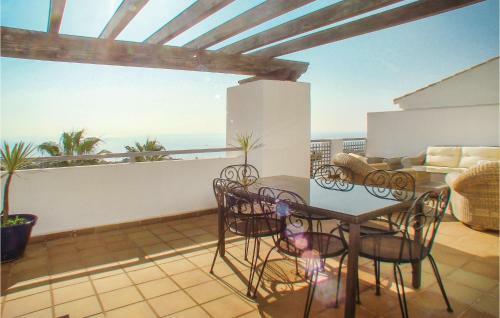 Three-bedroom Apartment In Linea de La Concepcion
