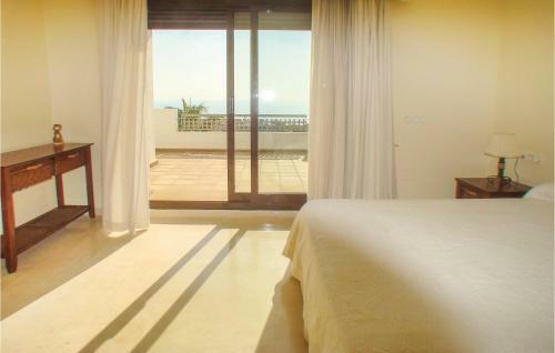 Three-bedroom Apartment In Linea de La Concepcion