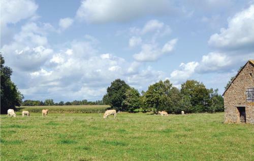 Two-bedroom Holiday Home In Montaudin