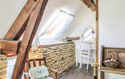 Three-bedroom Holiday Home In Les Loges Marchis