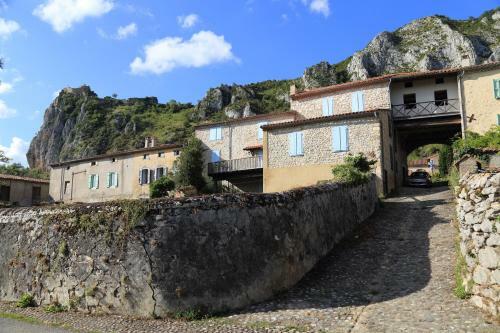 Posada Gite D'�tape de Roquefixade