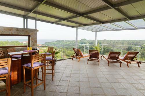 Sea Breeze Villa