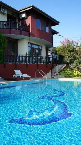 Summer Breeze Villa