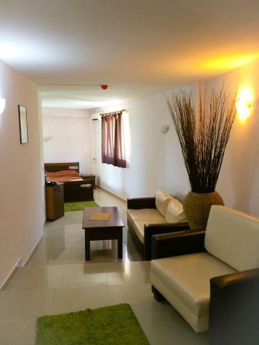 Jupiter 1 Hotel