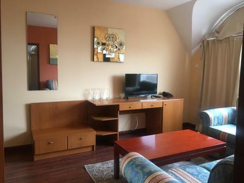 Royal Beach Hotel