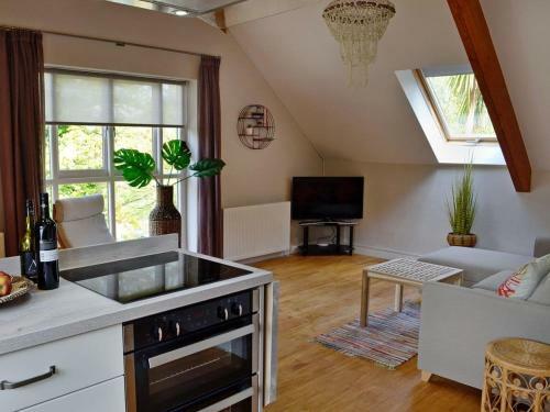 Loft By The Pond