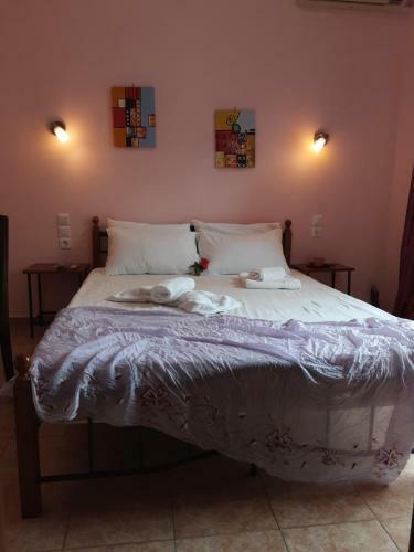 Hostal Poseidon Rooms