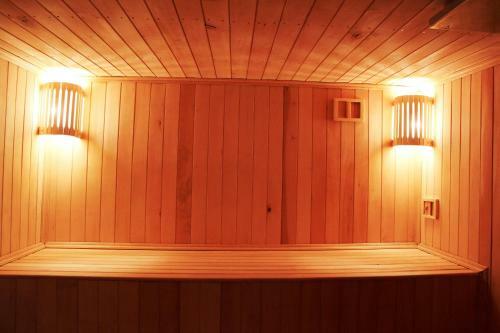 Hostal Aragvi Guest House