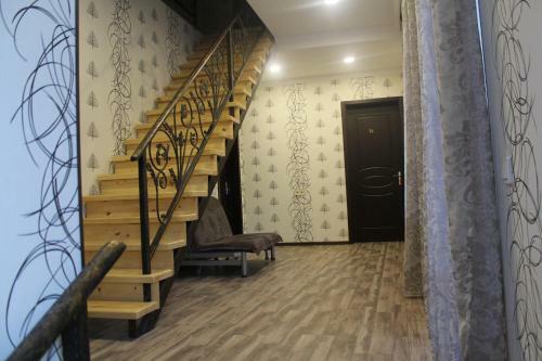 Hostal Aragvi Guest House