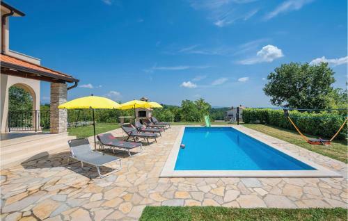 Four-bedroom Holiday Home In Bregi