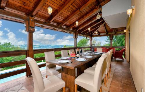 Three-bedroom Holiday Home In Zelezna Gora
