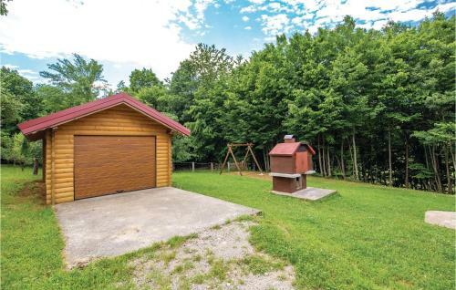 Two-bedroom Holiday Home In Licki Osik