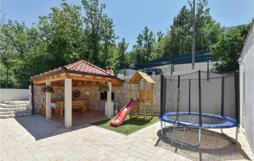 Three-bedroom Holiday Home In Kucice