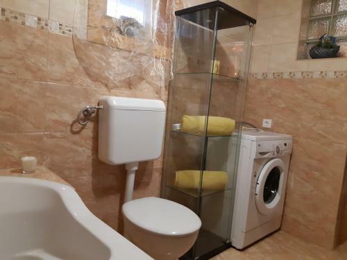 Apartments In Balatongy�r�k 36212