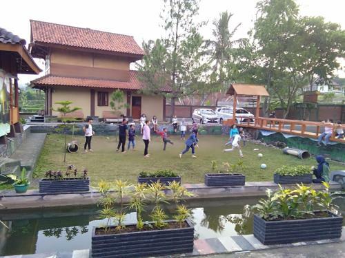 Saung Gumati Garut