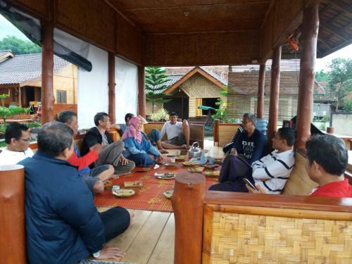 Saung Gumati Garut