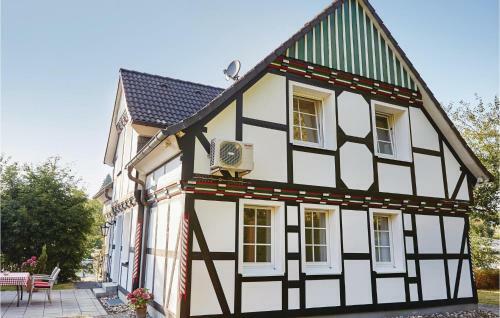 Three-bedroom Holiday Home In Attendorn