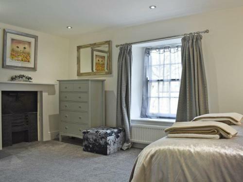 Peartree Cottage & Granary