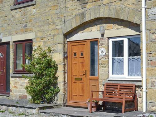 Crown Courtyard Cottage