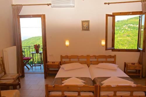 Hostal Stavroula Rooms