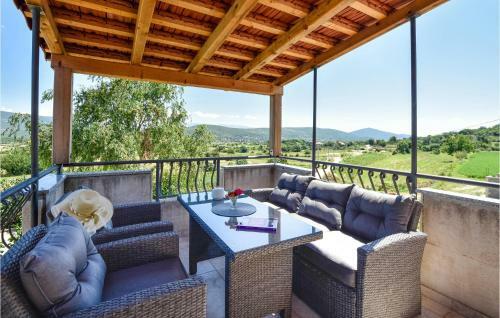Six-bedroom Holiday Home In Dicmo Osoje