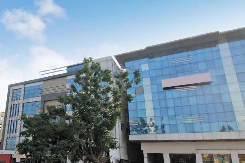 Capital O 24450 Hotel Surabhi