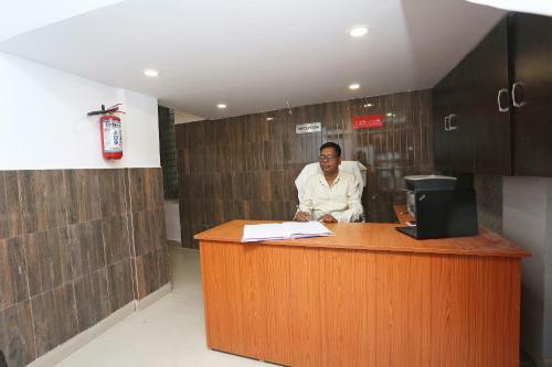 Oyo 36667 Hotel Manoj