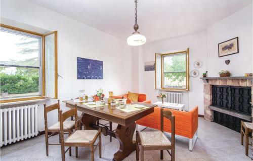 Three-bedroom Holiday Home In Spoleto -pg-