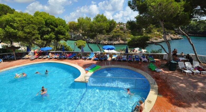 Cala Ferrera Hotel