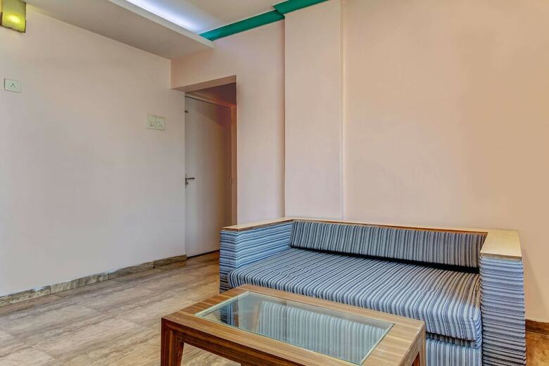 Oyo 40635 Hotel Shloka