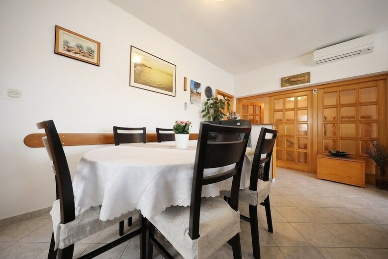 Apartamentos Knez Mali Iz