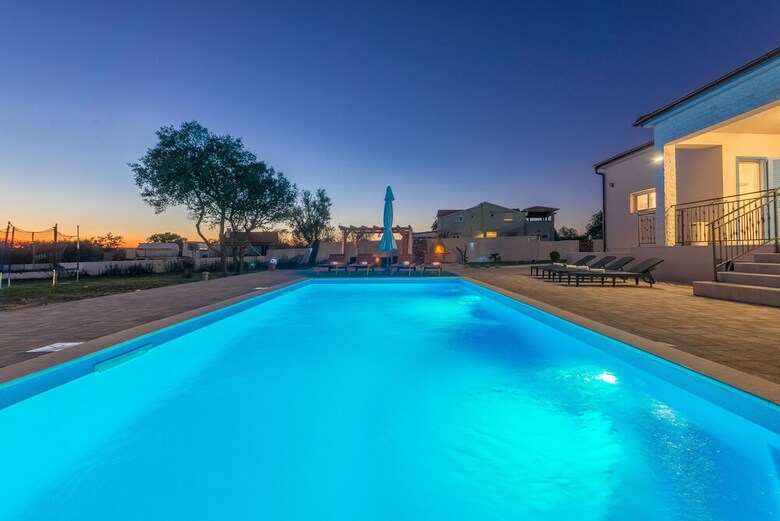 Villa Experience Only The Best - House Kamber