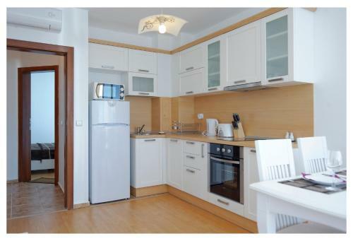 Lex Kabakum Apartments