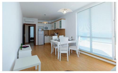 Lex Kabakum Apartments