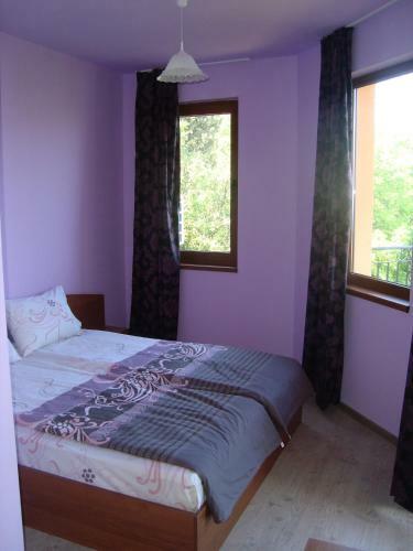 Hostal Villa Mari Guest Rooms