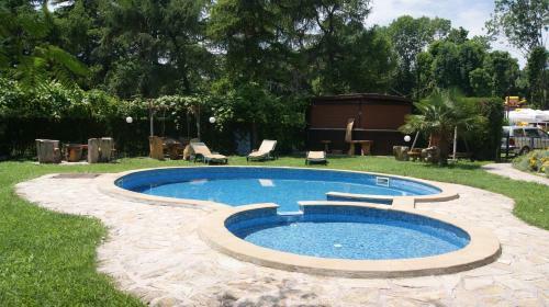 Hostal Complex Maxim