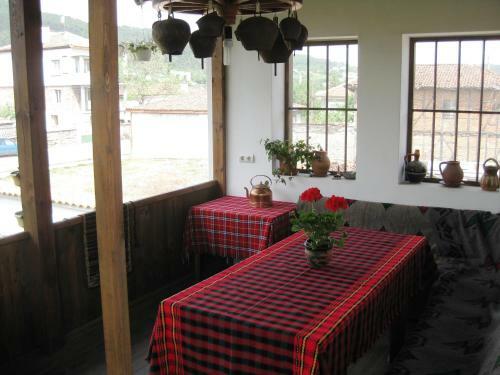 Hostal Chardaka Guest House
