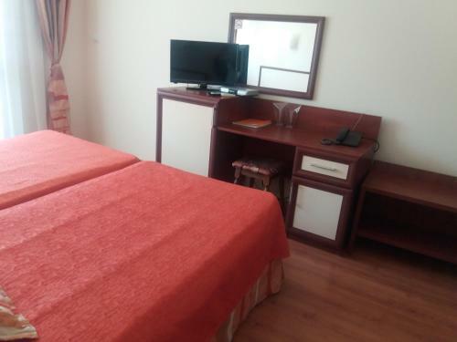 Yuzhni Noshti Hotel