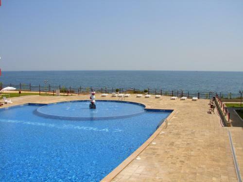 Aparthotel Crown Fort Club