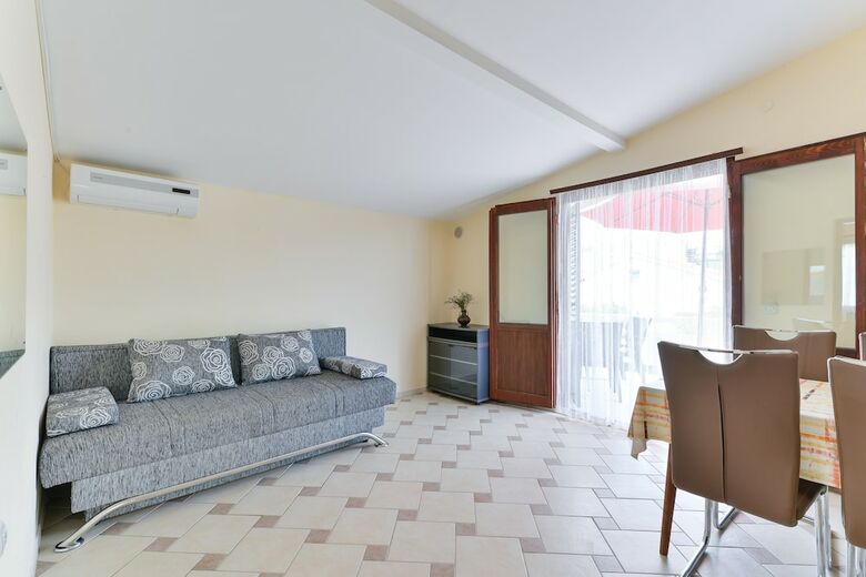 Apartment Milobara