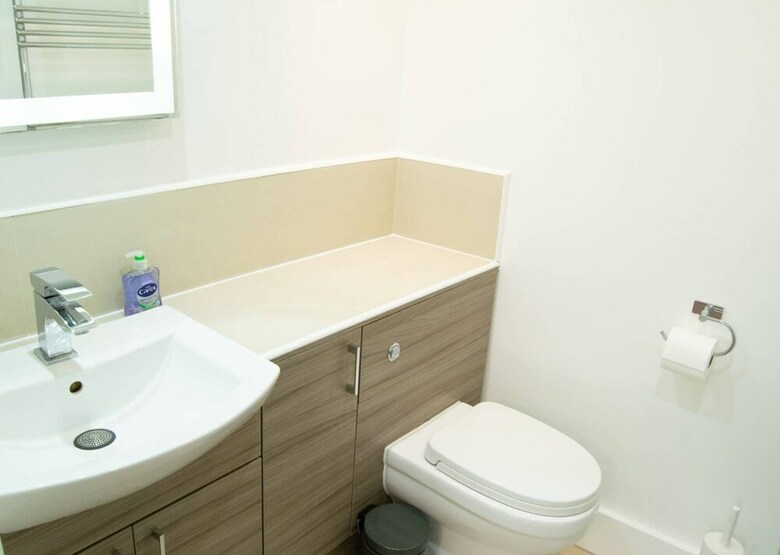 2 Bedroom Apartment Close To Clapham Junction Station