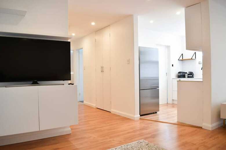 Light And Airy North Bondi Apartment