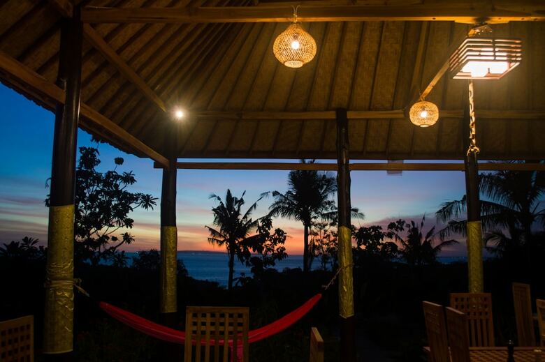 Hotel Penida Sunset Ocean View Bungalows