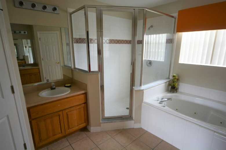Hostal 4648 5- Bdrm'slake Views Facing Poolwater View