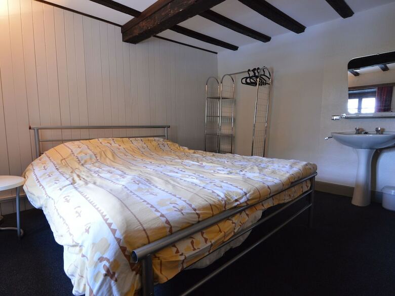 Pleasant Holiday Home In Ouren With A Bar